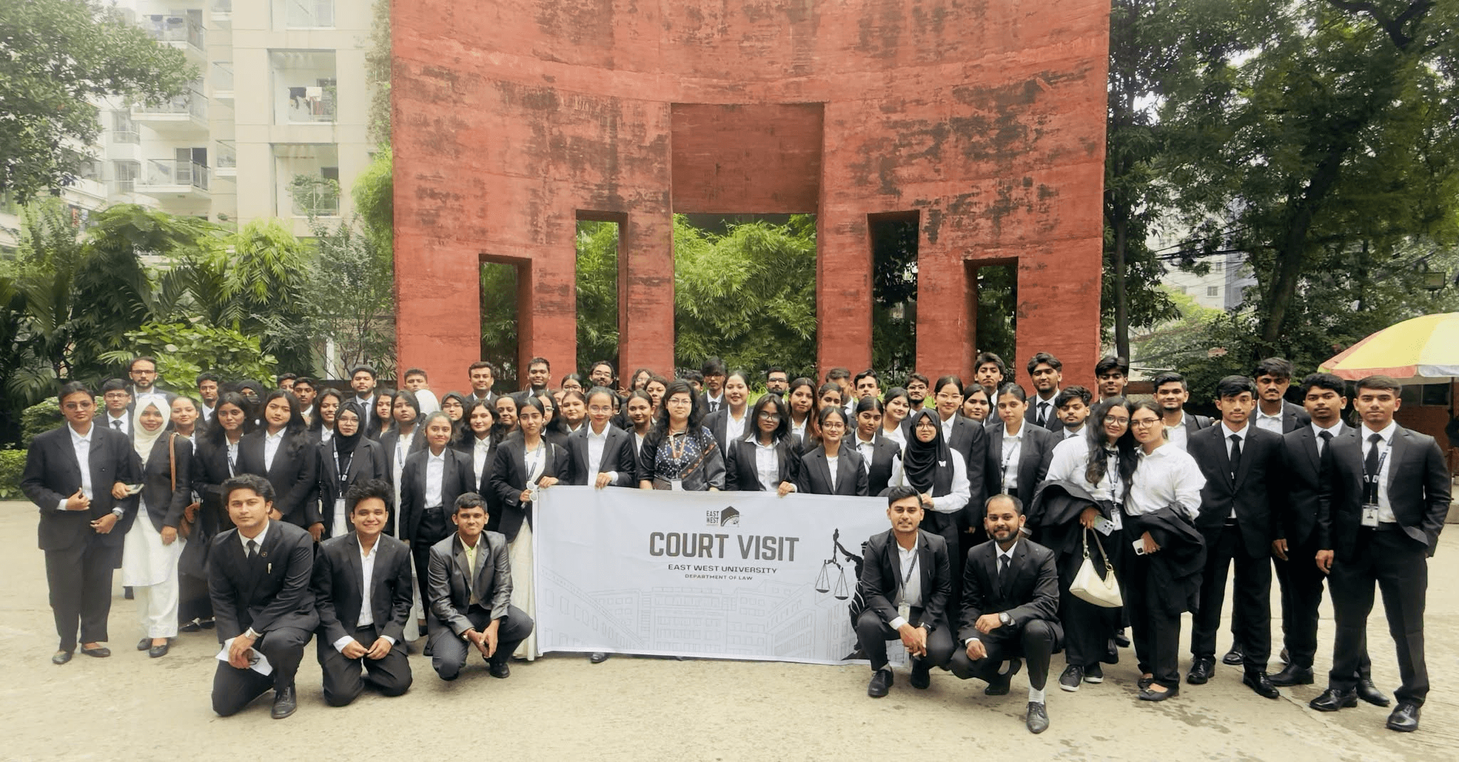 75 EWU Law Students Visit the Supreme Court of Bangladesh